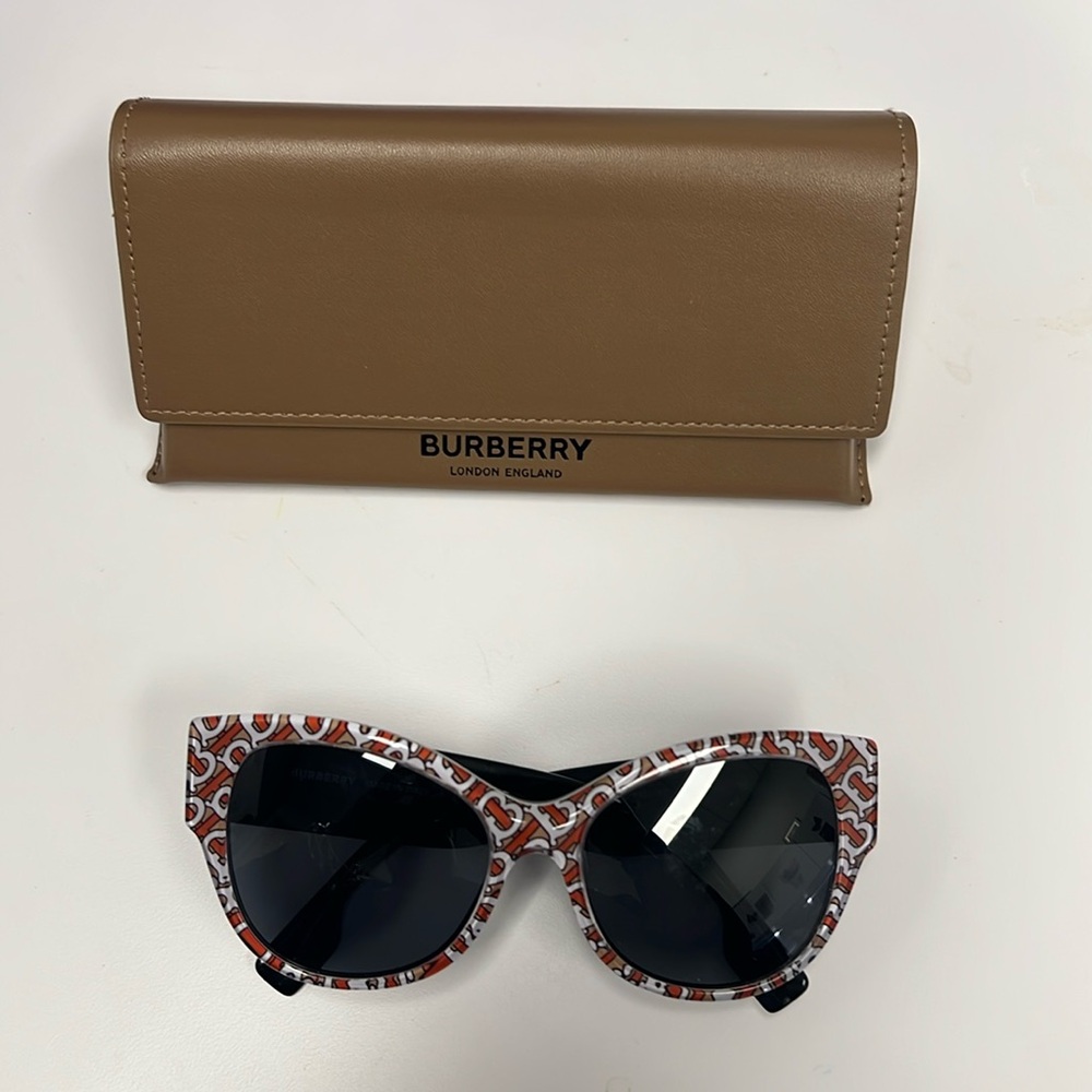 BURBERRY BE4294 MONOGRAMMED UNISEX SUNGLASSES